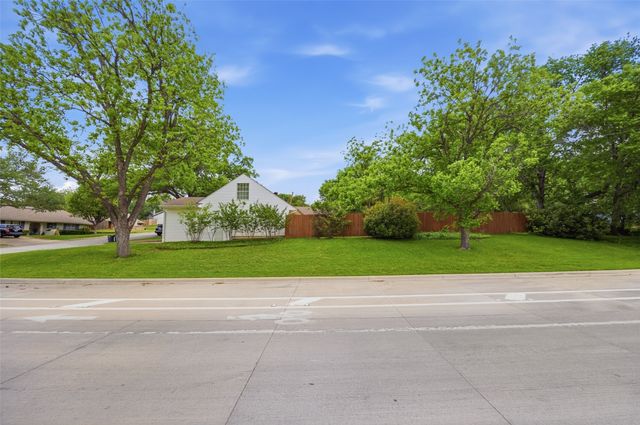 3513 Martin Lydon Avenue, Fort Worth, TX 76133