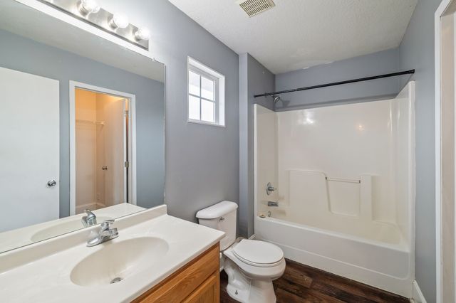 5732 SE 35th Street, Des Moines, IA 50320