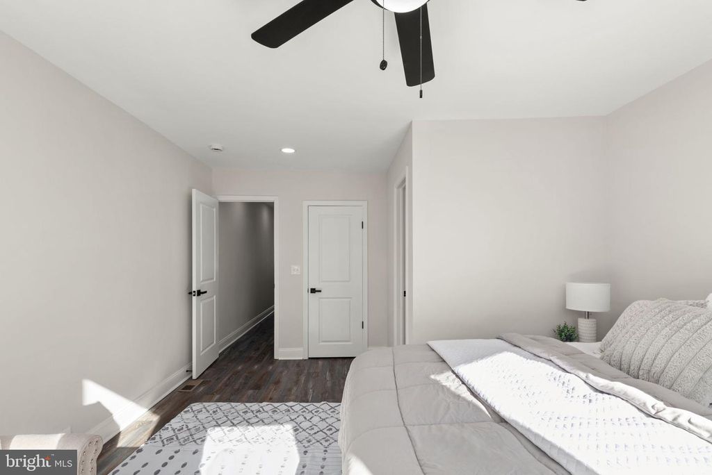 Image 17 of property listing at 822 E 41ST ST, Baltimore, MD 21218