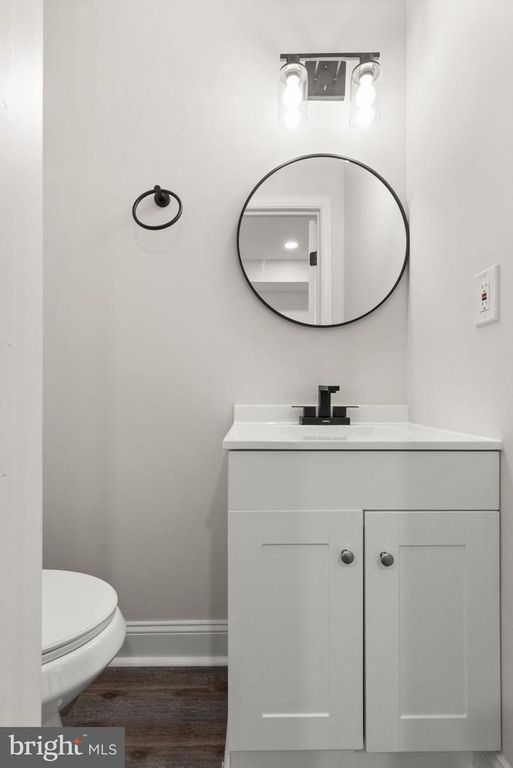 Image 8 of property listing at 822 E 41ST ST, Baltimore, MD 21218