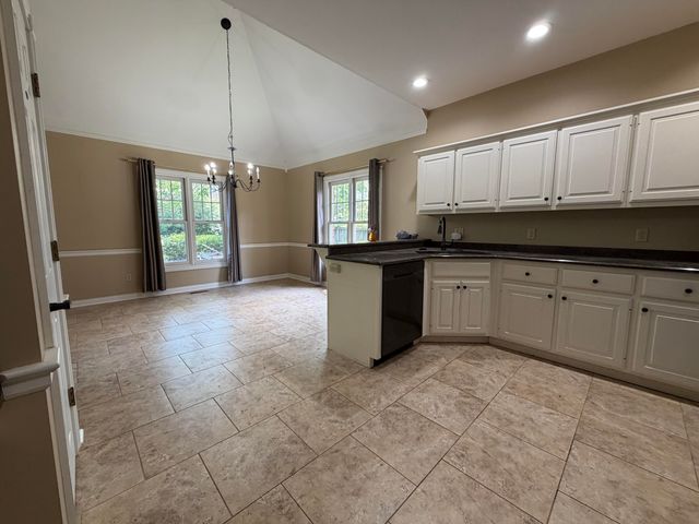 1251 Equestrian Way, Frankfort, KY 40601