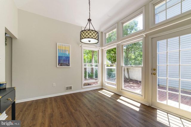 30 STONEBRIDGE LA, Princeton, NJ 08540