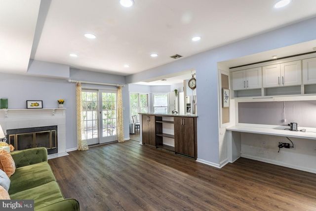 30 STONEBRIDGE LA, Princeton, NJ 08540