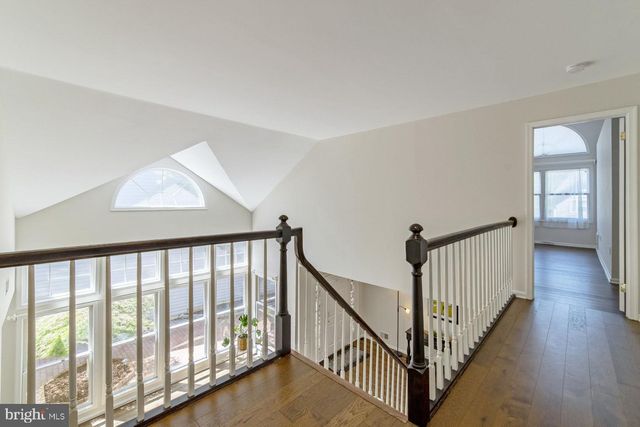 30 STONEBRIDGE LA, Princeton, NJ 08540