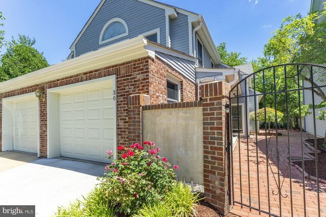 30 STONEBRIDGE LA, Princeton, NJ 08540