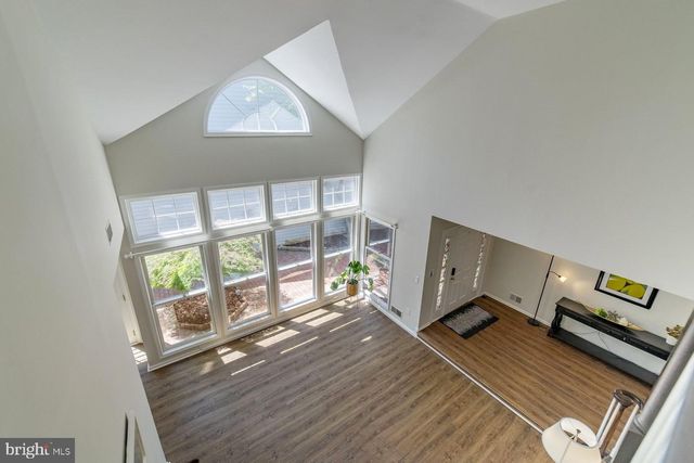 30 STONEBRIDGE LA, Princeton, NJ 08540