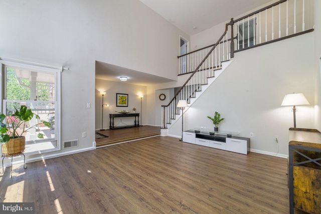30 STONEBRIDGE LA, Princeton, NJ 08540