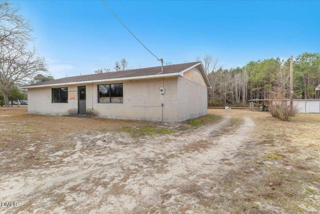 113 Pine Tree Road, Lumberton, NC 28360