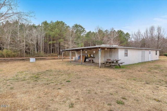 113 Pine Tree Road, Lumberton, NC 28360