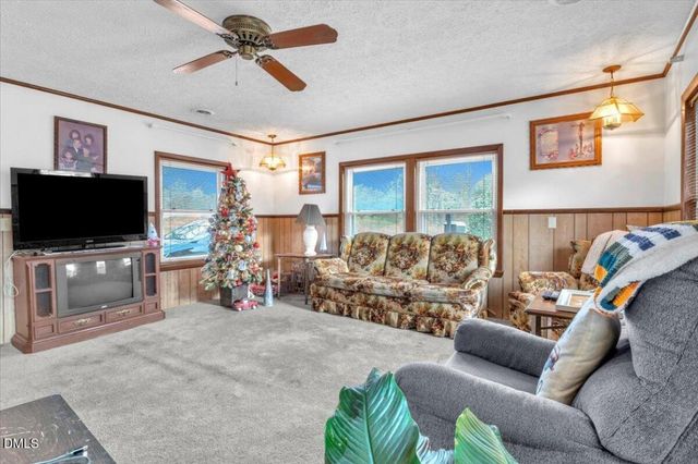 113 Pine Tree Road, Lumberton, NC 28360