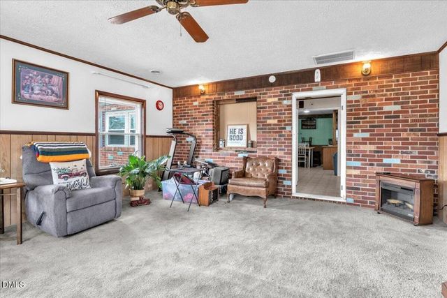 113 Pine Tree Road, Lumberton, NC 28360