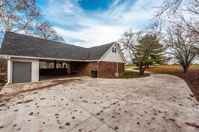 279 Saint Blaise Rd, Gallatin, TN 37066