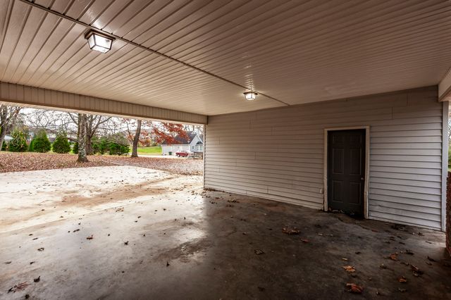 279 Saint Blaise Rd, Gallatin, TN 37066