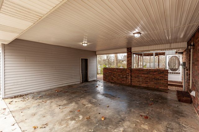 279 Saint Blaise Rd, Gallatin, TN 37066