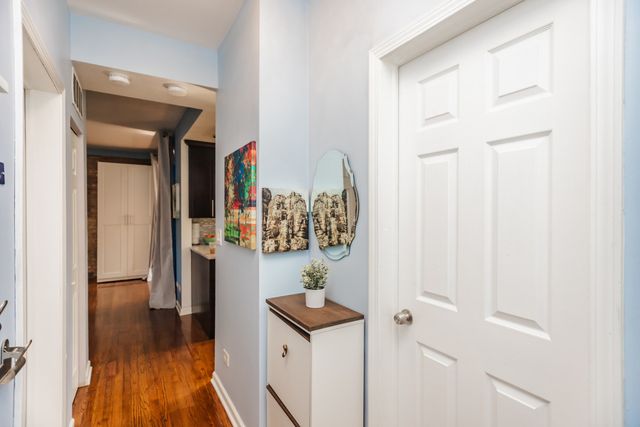 2227 N Kimball Avenue 1E, Chicago, IL 60647