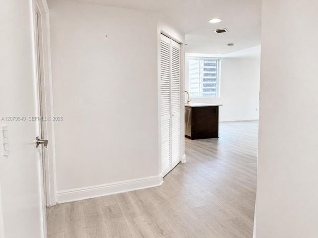 55 SE 6th Street 1510, Miami, FL 33131
