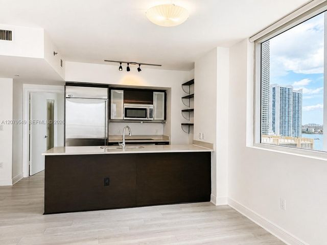 55 SE 6th Street 1510, Miami, FL 33131