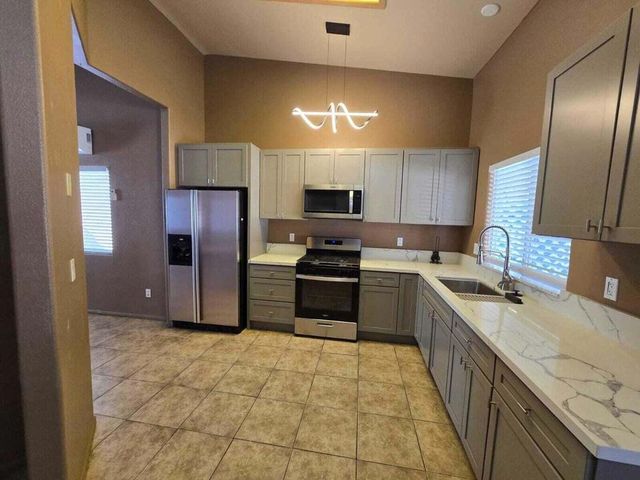 68320 Espada Road, Cathedral City, CA 92234