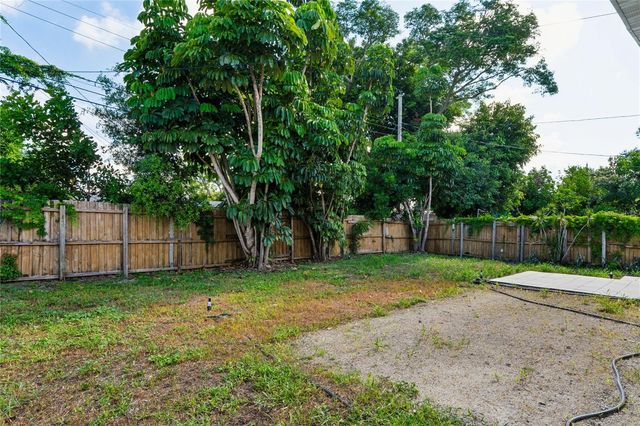 6229 50TH AVENUE N, St Petersburg, FL 33709