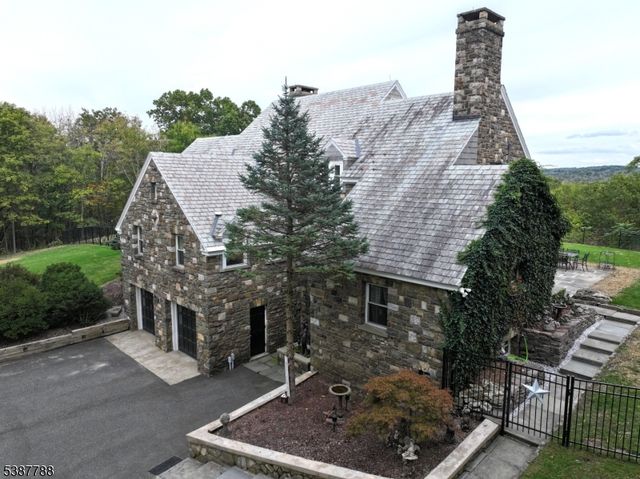 30 Ramsey Rd, Wantage Twp., NJ 07461