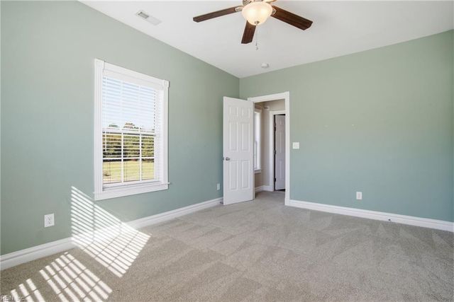 1445 Paul Eason DR, Chesapeake, VA 23322