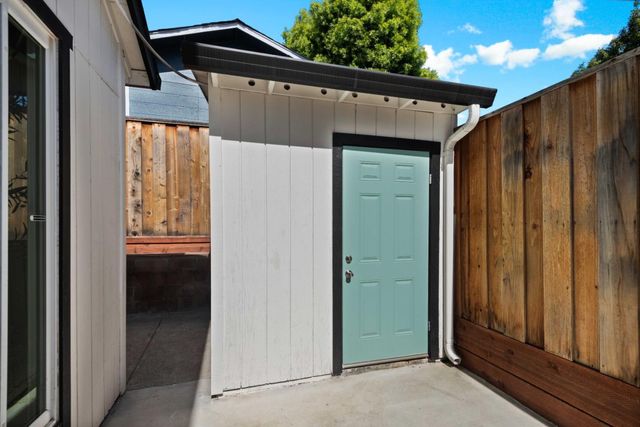 3156 Texas Street, Oakland, CA 94602