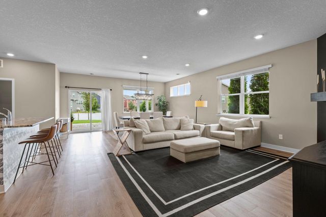 7624 Ochoa Avenue NE, Otsego, MN 55330