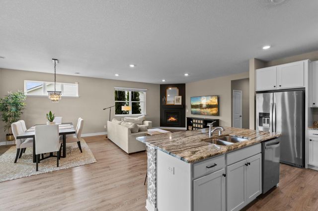 7624 Ochoa Avenue NE, Otsego, MN 55330