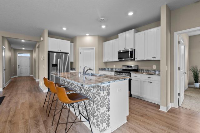7624 Ochoa Avenue NE, Otsego, MN 55330