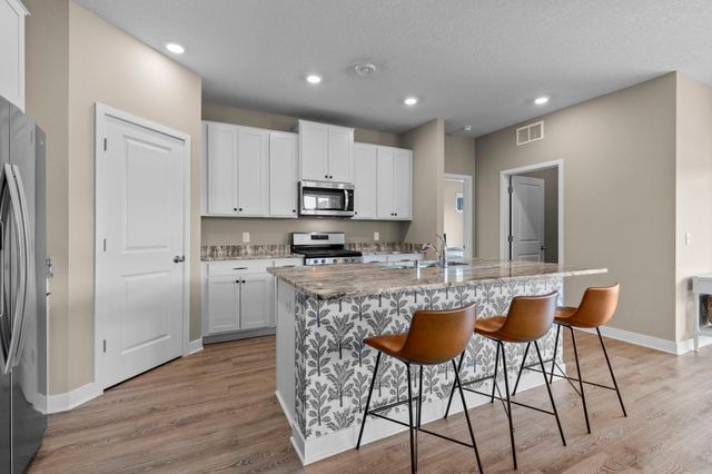 7624 Ochoa Avenue NE, Otsego, MN 55330