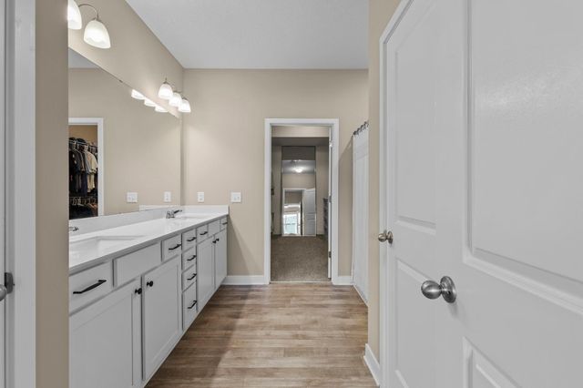 7624 Ochoa Avenue NE, Otsego, MN 55330