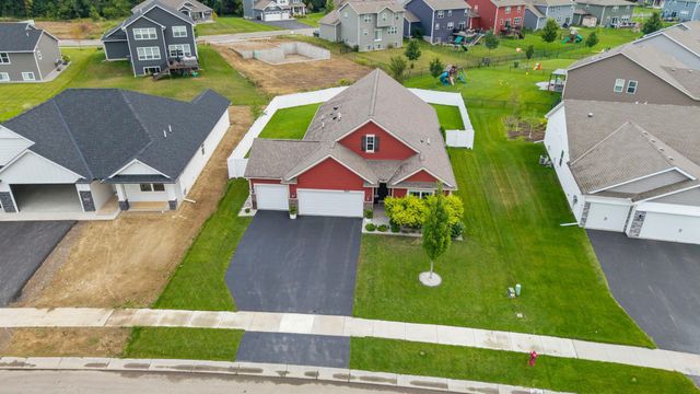 7624 Ochoa Avenue NE, Otsego, MN 55330