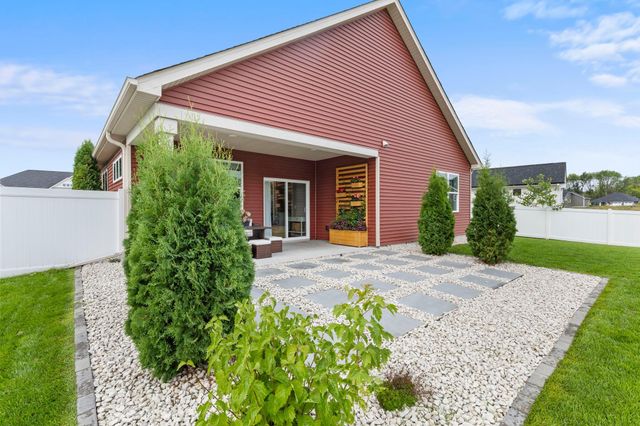 7624 Ochoa Avenue NE, Otsego, MN 55330
