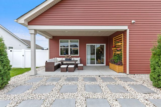 7624 Ochoa Avenue NE, Otsego, MN 55330