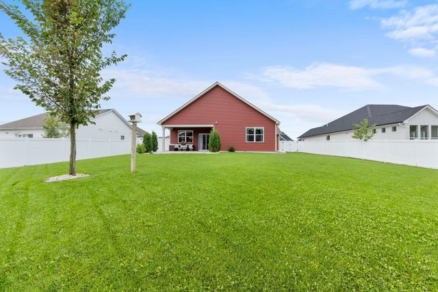7624 Ochoa Avenue NE, Otsego, MN 55330