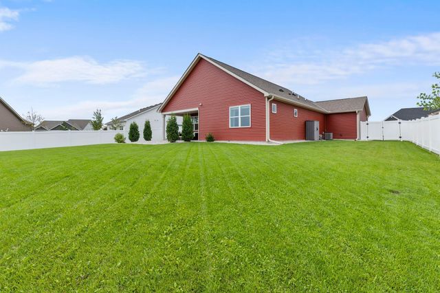 7624 Ochoa Avenue NE, Otsego, MN 55330