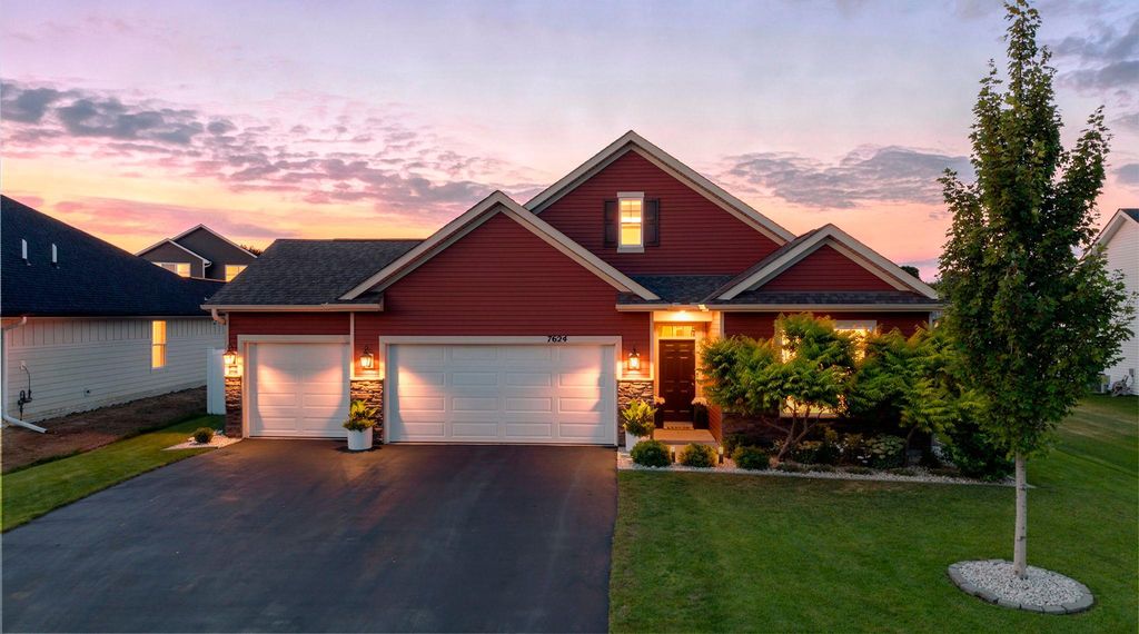 7624 Ochoa Avenue NE, Otsego, MN 55330