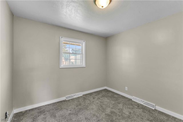 4133 Brockley Avenue, Sheffield Lake, OH 44054