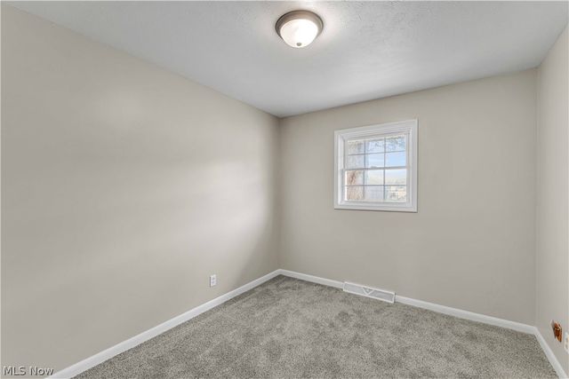 4133 Brockley Avenue, Sheffield Lake, OH 44054