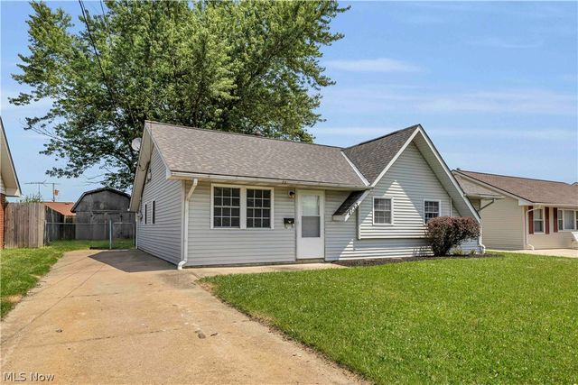 4133 Brockley Avenue, Sheffield Lake, OH 44054