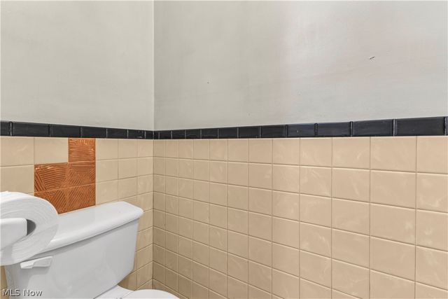 4133 Brockley Avenue, Sheffield Lake, OH 44054