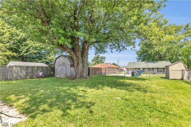 4133 Brockley Avenue, Sheffield Lake, OH 44054