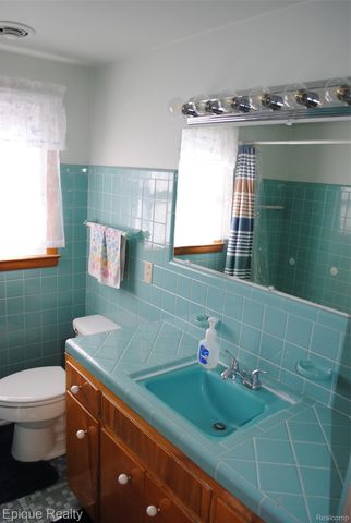 1822 Wall Street, Port Huron, MI 48060