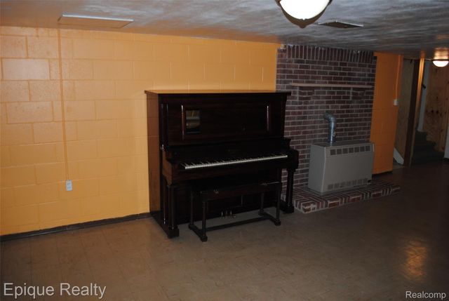 1822 Wall Street, Port Huron, MI 48060