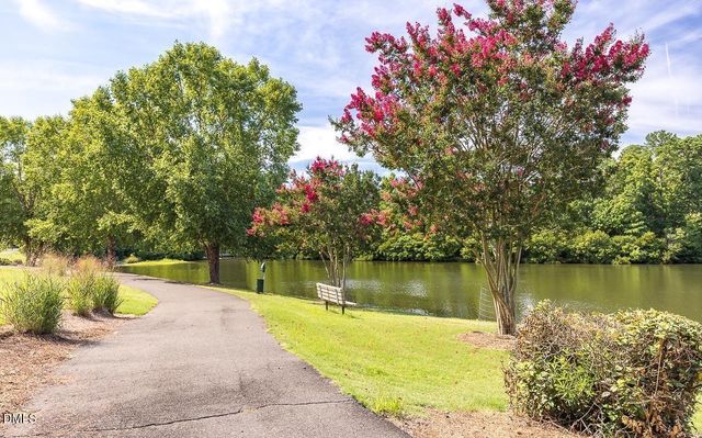 304 Nottinghill Walk, Apex, NC 27502