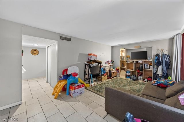 2518 Bulloch Street D, North Las Vegas, NV 89030