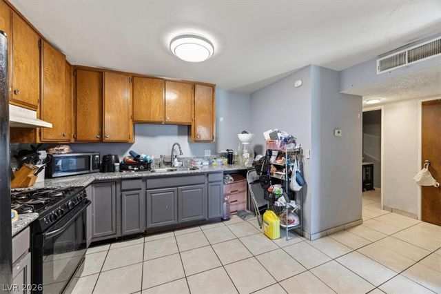 2518 Bulloch Street D, North Las Vegas, NV 89030