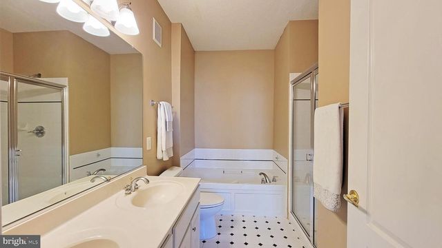 12185 ABINGTON HALL PL #204, Reston, VA 20190