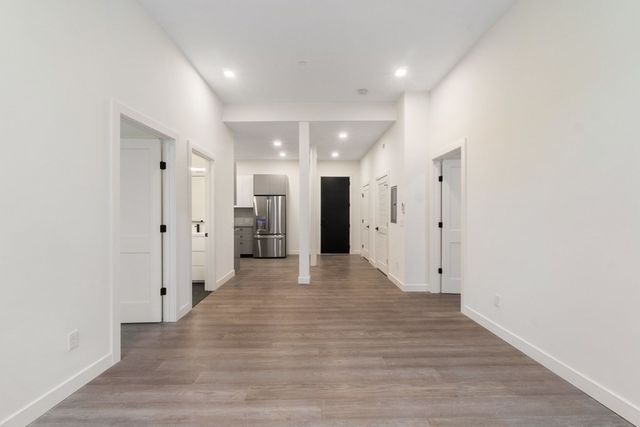 217-221 Essex Street 302, Salem, MA 01970