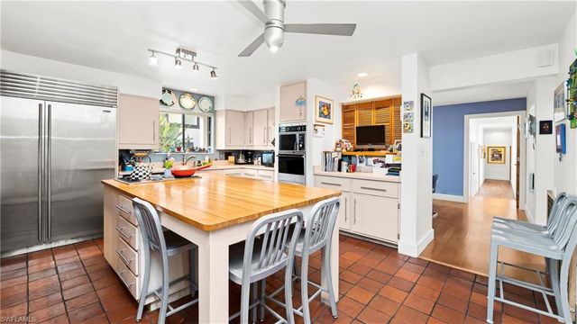 1215 Caloosa DR, Fort Myers, FL 33901